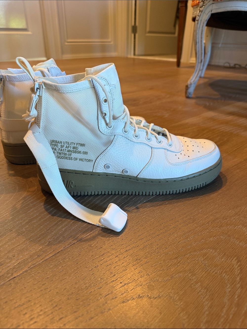 Nike White High-Top Urban Utility Boots with Olive Sole